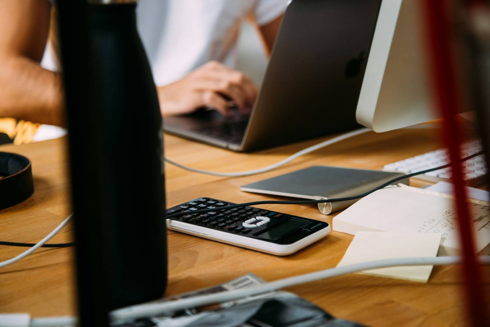 image of an accounting worker desk